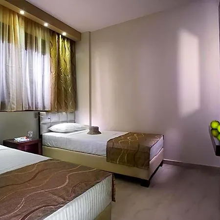 Hotel 4- Family Ormília